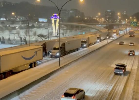 हिमआँधीका कारण अमेरिकाका विभिन्न राज्यहरुमा जनजीवन प्रभावित, तीन जनाको मृत्यु